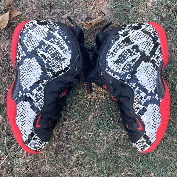 Nike Air Foamposite One Albino Snakeskers  Boy’s Size 13C (3B-BX) - Picture 4 of 9